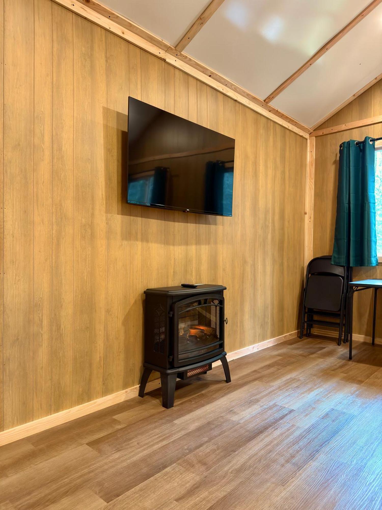 Roberts Lodge Tok Exteriör bild