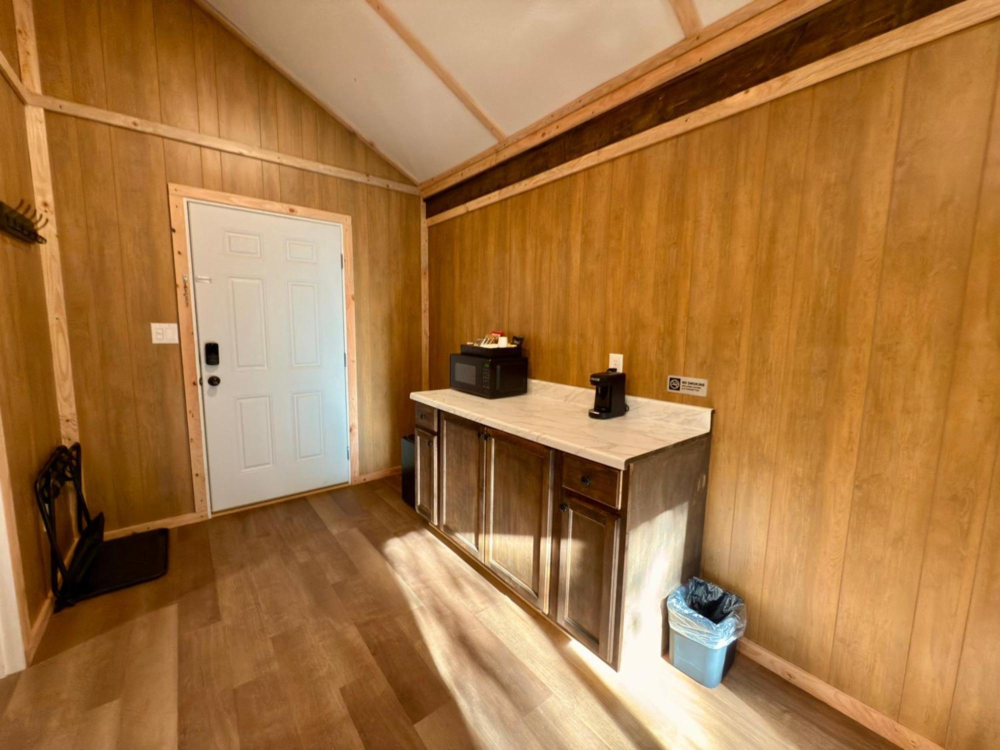 Roberts Lodge Tok Exteriör bild